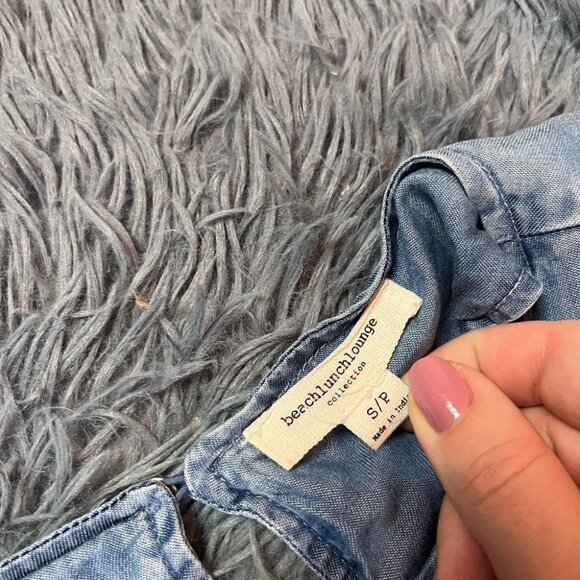 BeachLunchLounge Blue Ruffle Sleeve Chambray Dress Size S - Picture 2 of 5